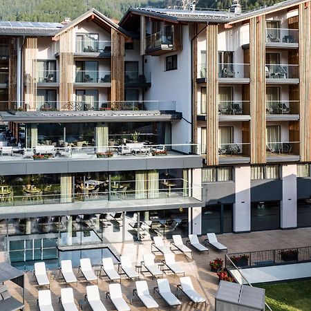 Ciampedie Luxury Alpine Spa Hotel Vigo di Fassa Buitenkant foto