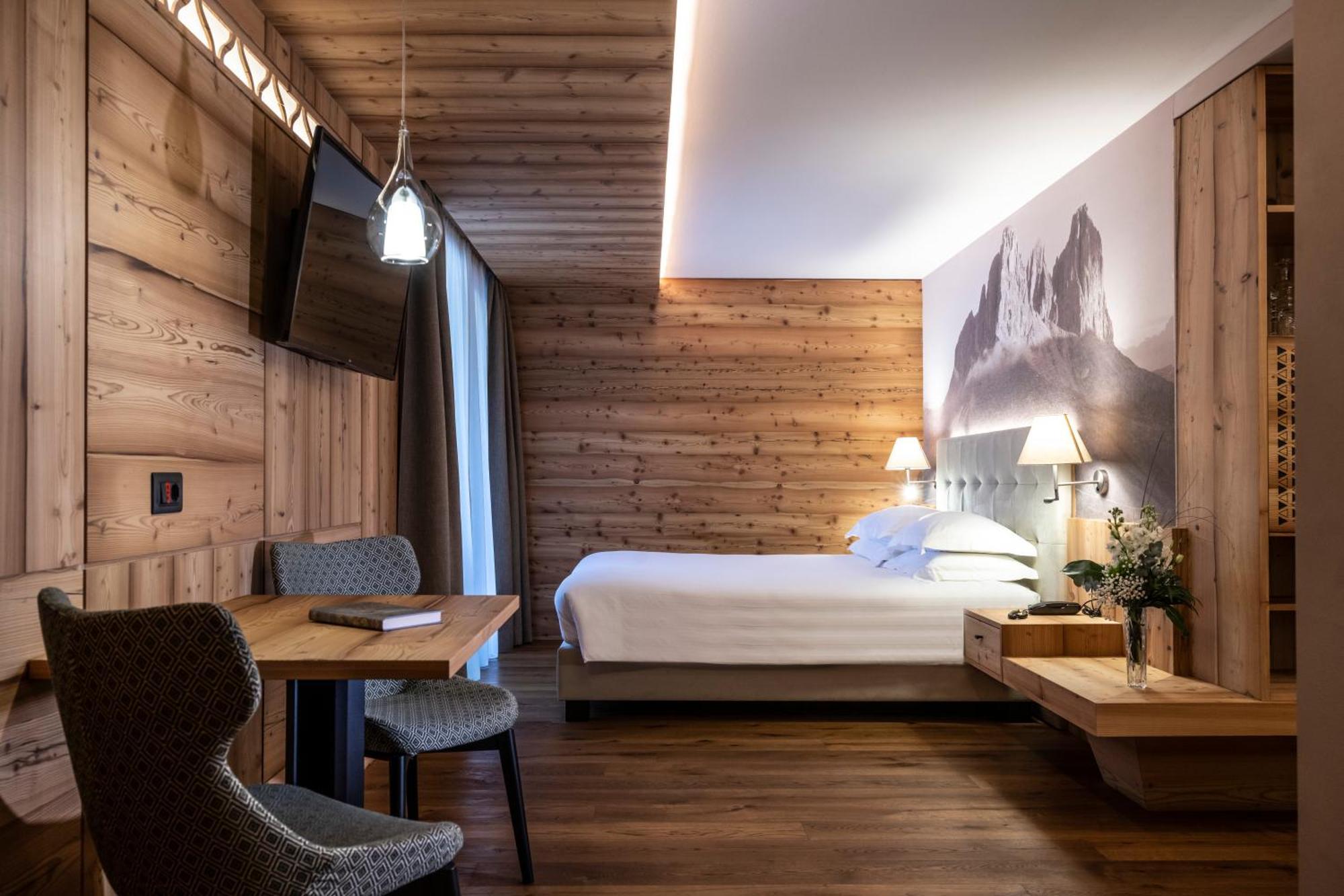 Ciampedie Luxury Alpine Spa Hotel Vigo di Fassa Buitenkant foto