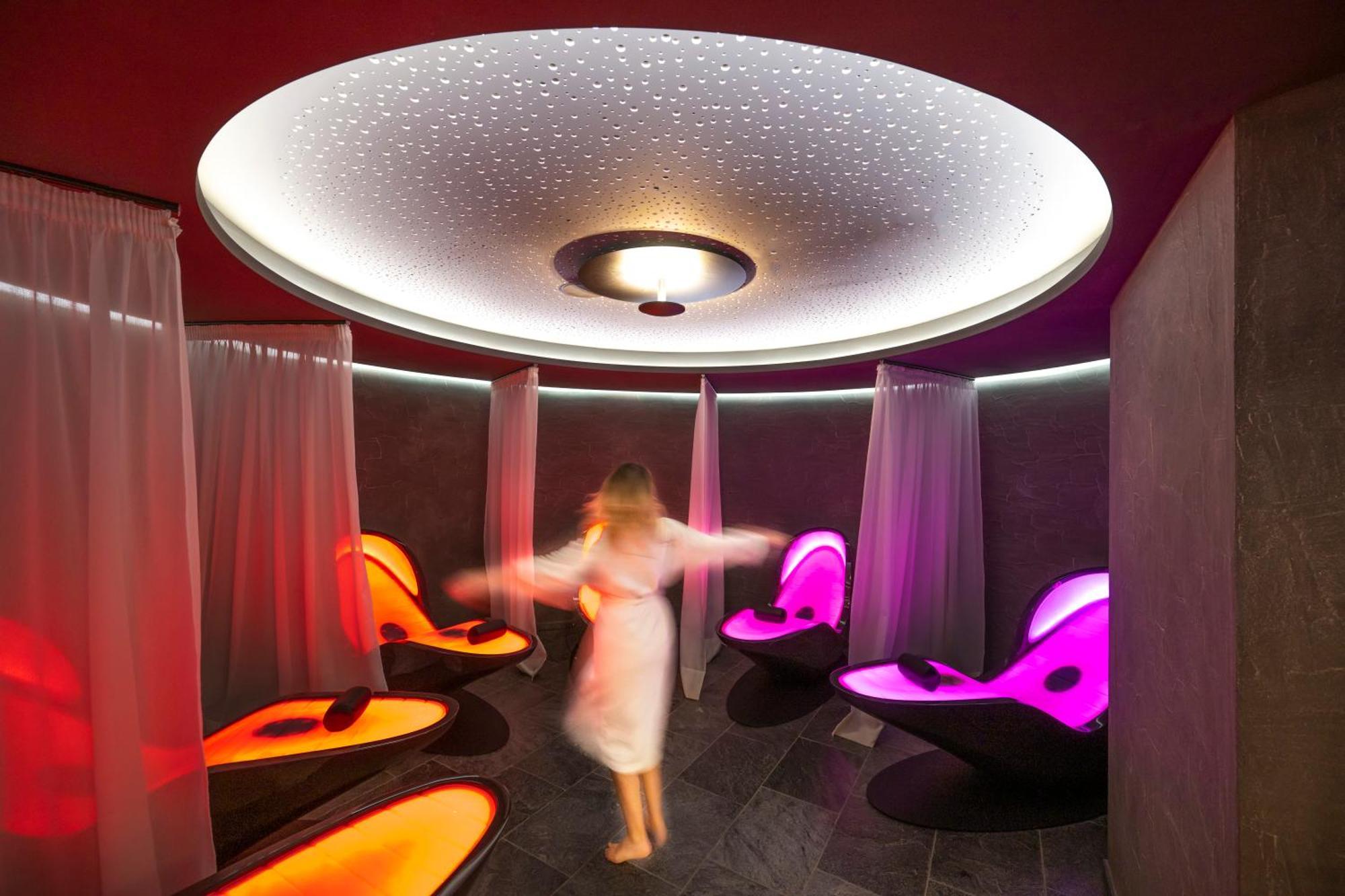 Ciampedie Luxury Alpine Spa Hotel Vigo di Fassa Buitenkant foto