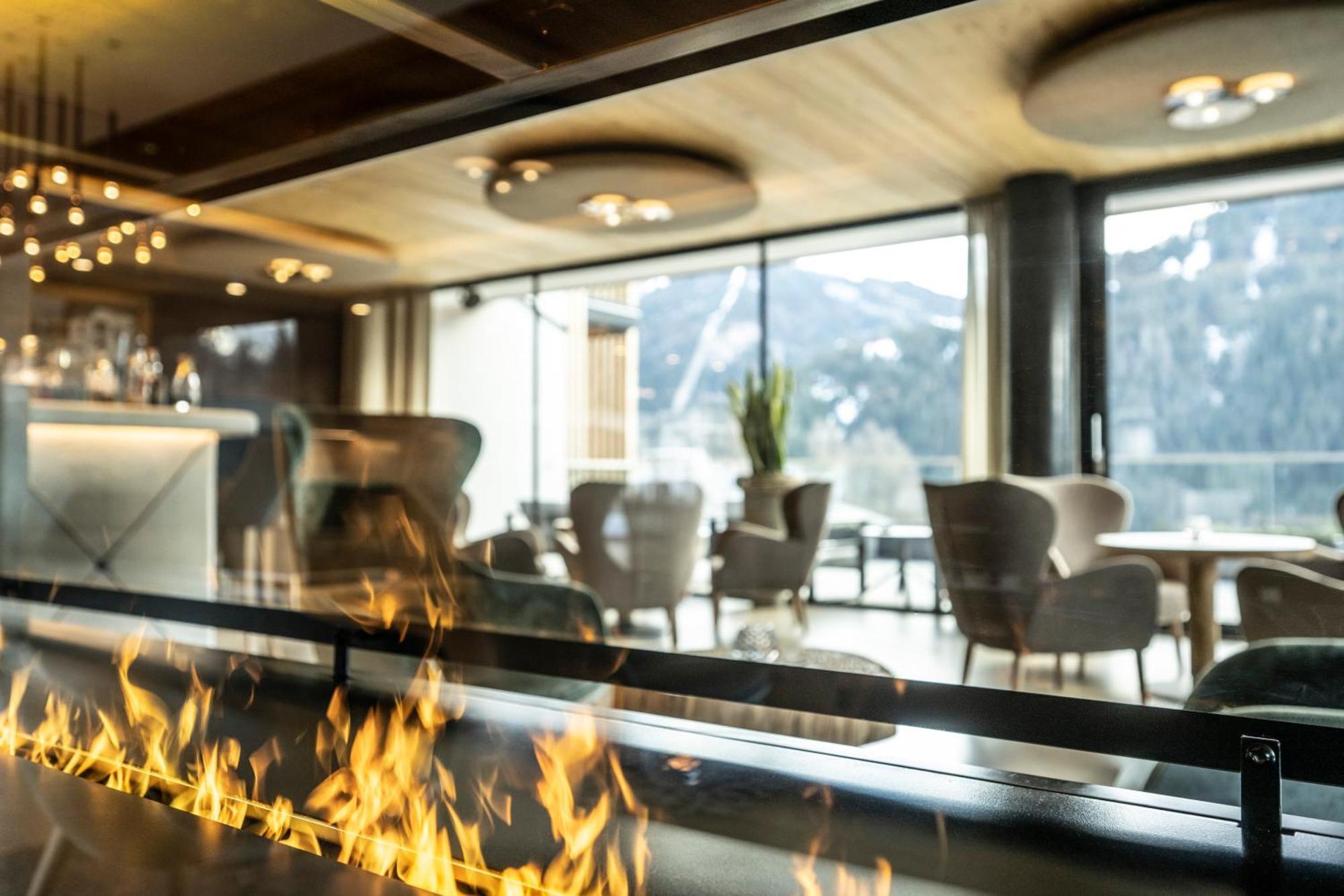 Ciampedie Luxury Alpine Spa Hotel Vigo di Fassa Buitenkant foto