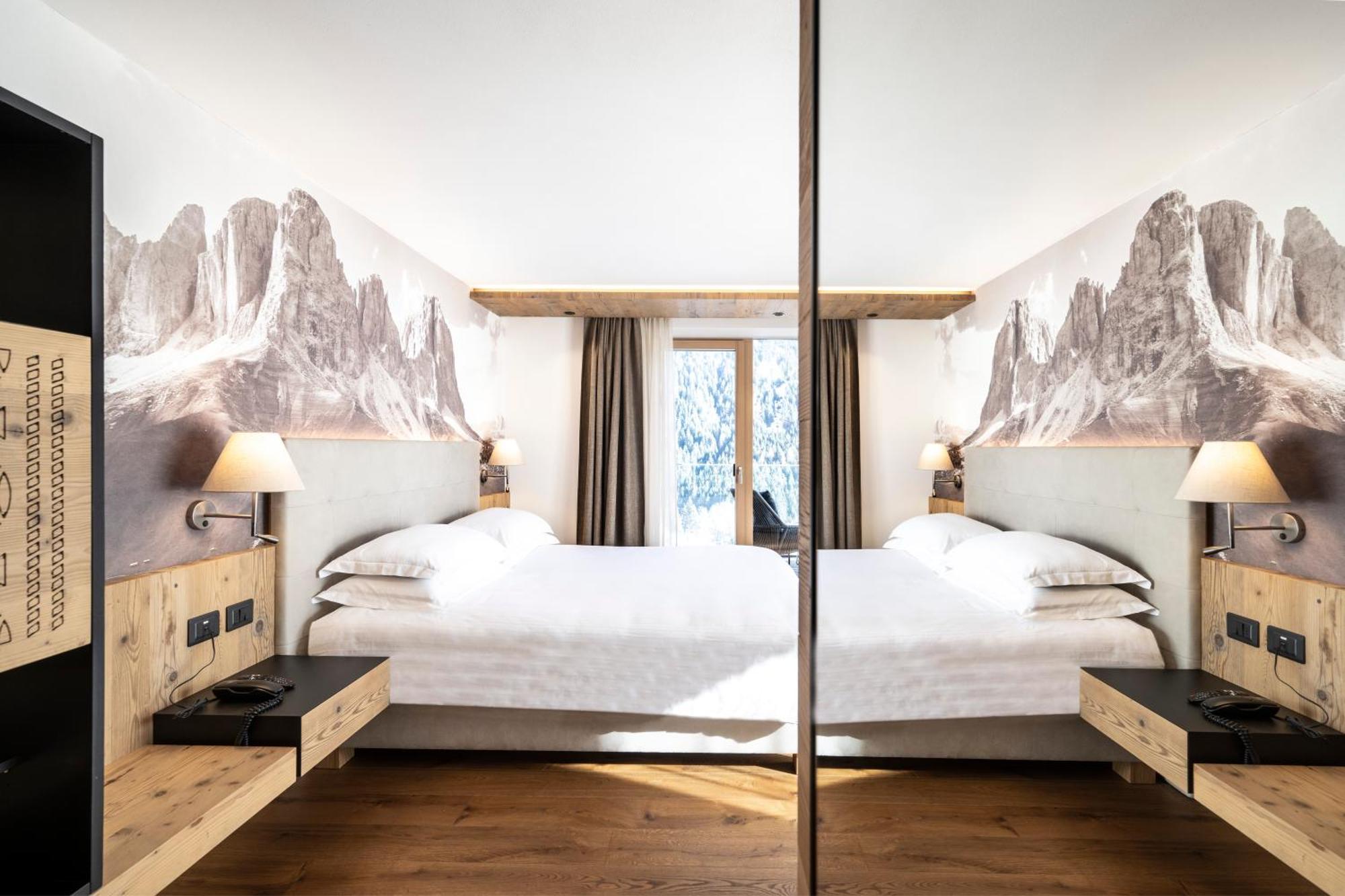 Ciampedie Luxury Alpine Spa Hotel Vigo di Fassa Buitenkant foto