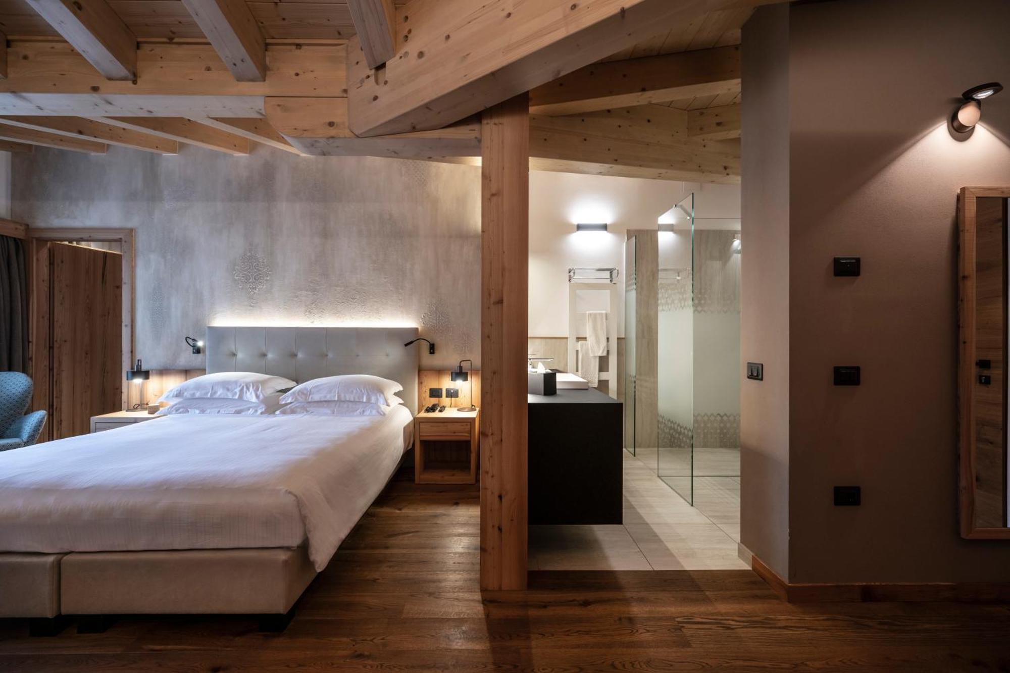 Ciampedie Luxury Alpine Spa Hotel Vigo di Fassa Buitenkant foto