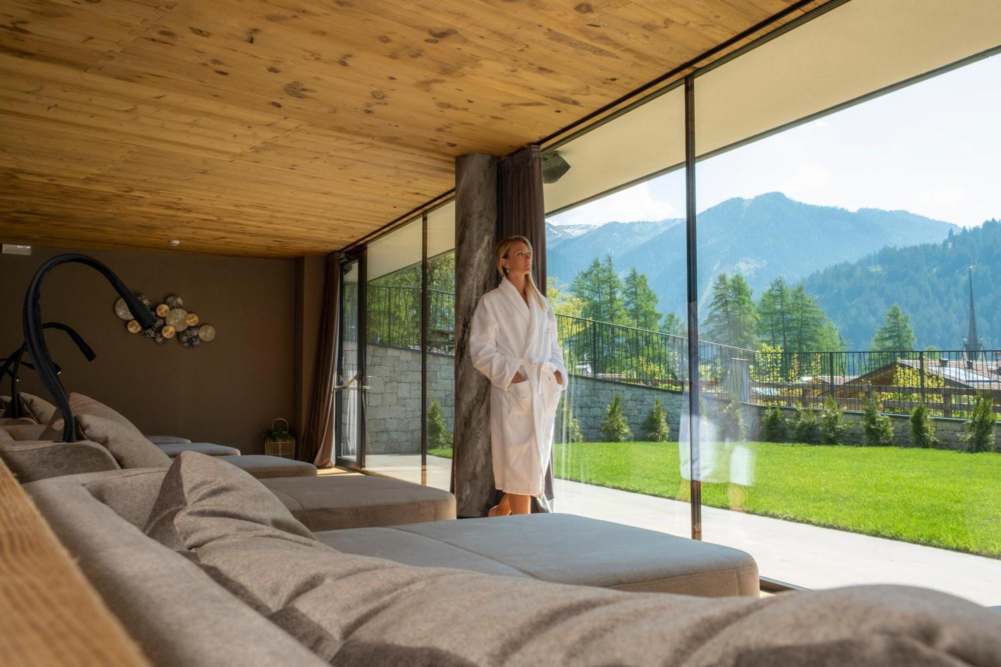 Ciampedie Luxury Alpine Spa Hotel Vigo di Fassa Buitenkant foto
