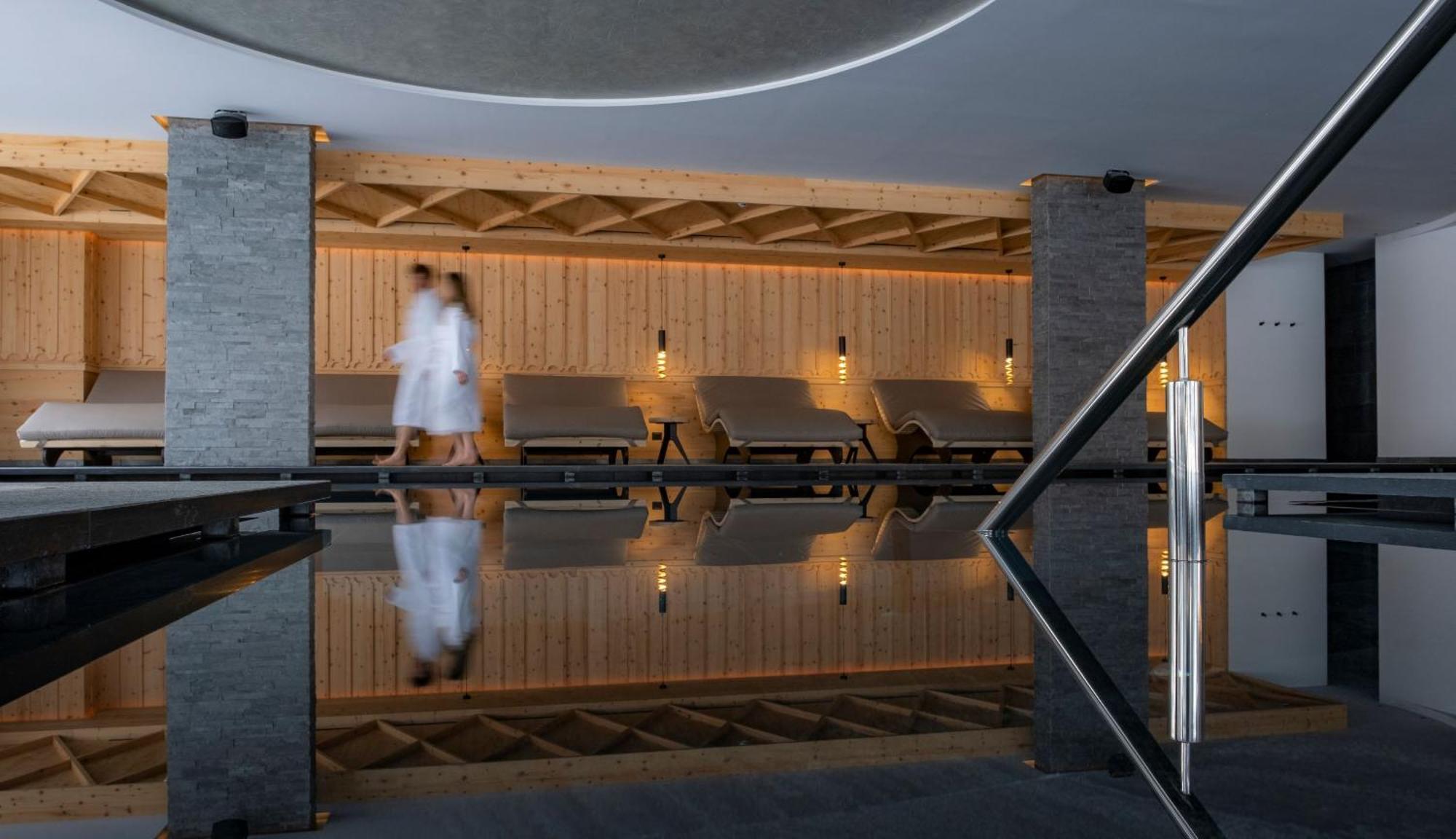 Ciampedie Luxury Alpine Spa Hotel Vigo di Fassa Buitenkant foto